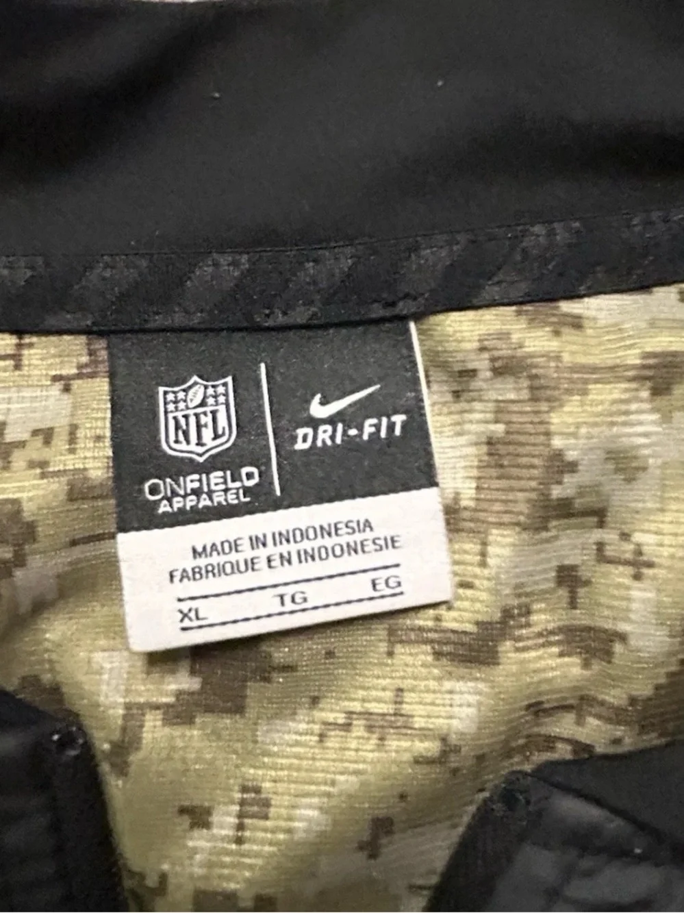 Nike lightweight black